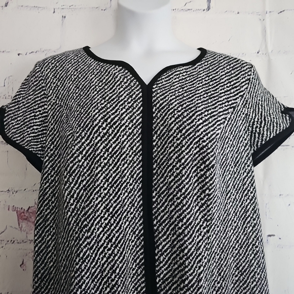 Talbits Petites Black & White Tweed Look Shift Dress Plus 14WP Short Sleeve New - Picture 3 of 15
